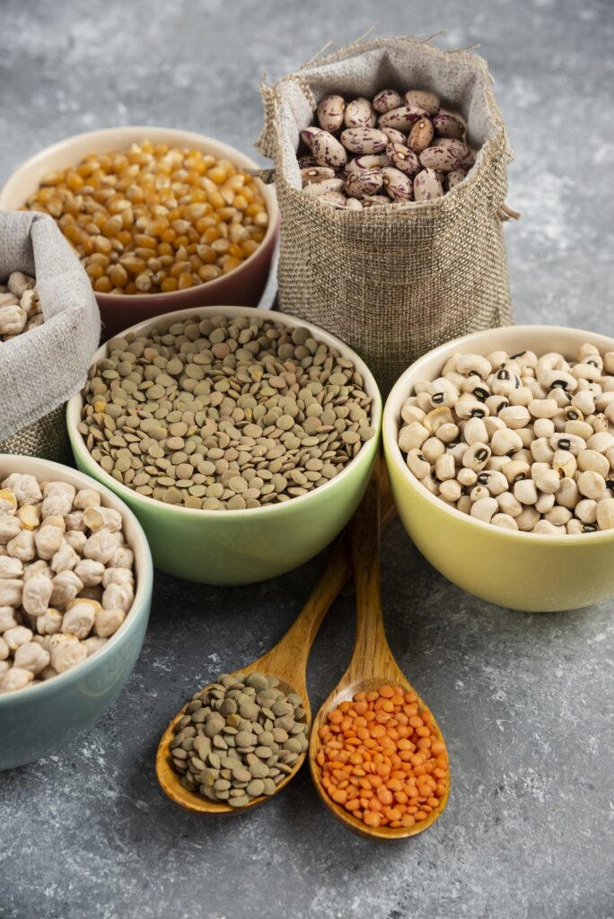 picture with different types of lentils